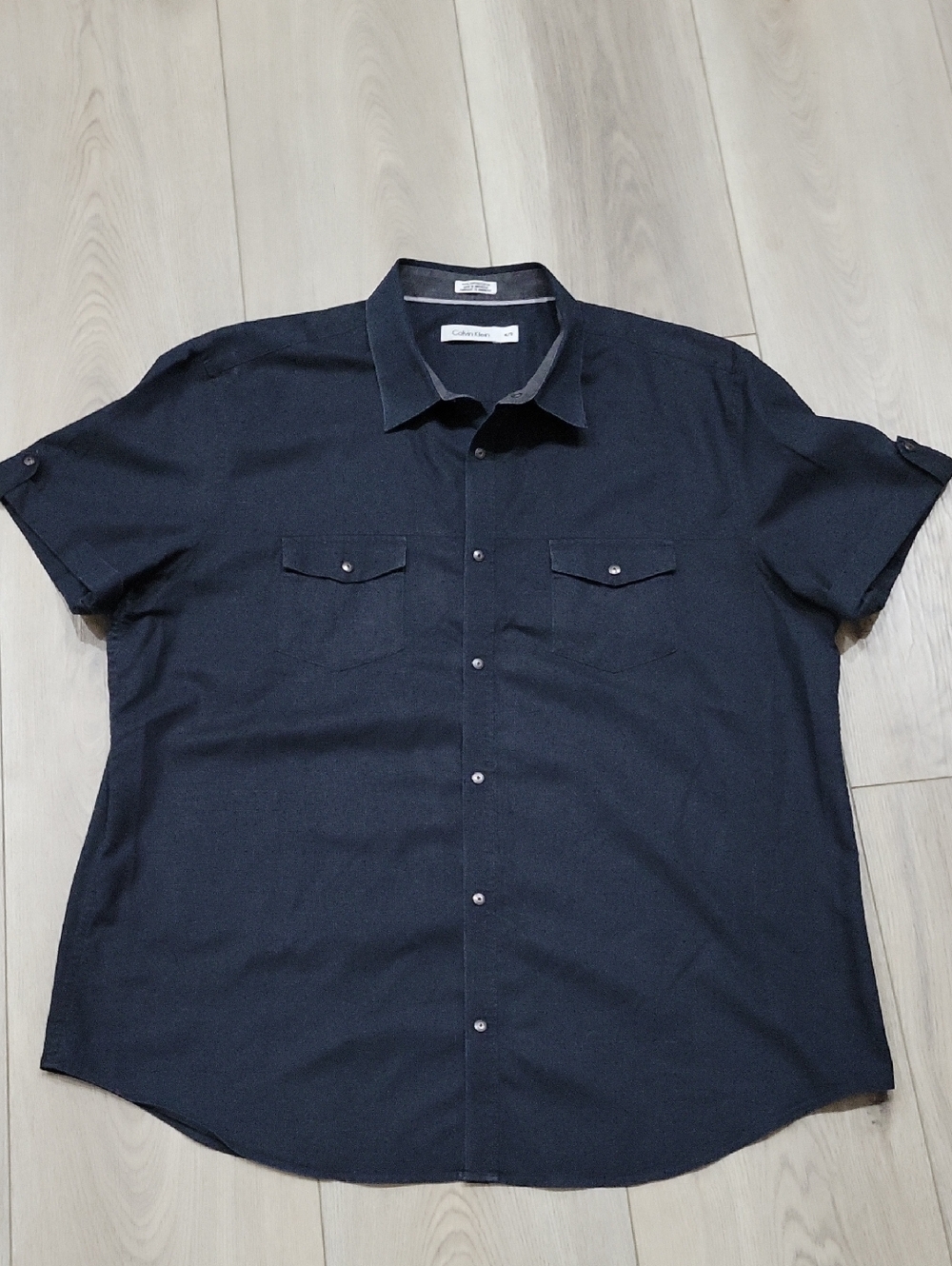 Calvin Klein Men's Short Sleeve Dark Blue Button-Down Shirt